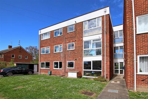2 bedroom flat for sale, Howard Court, Cambridge