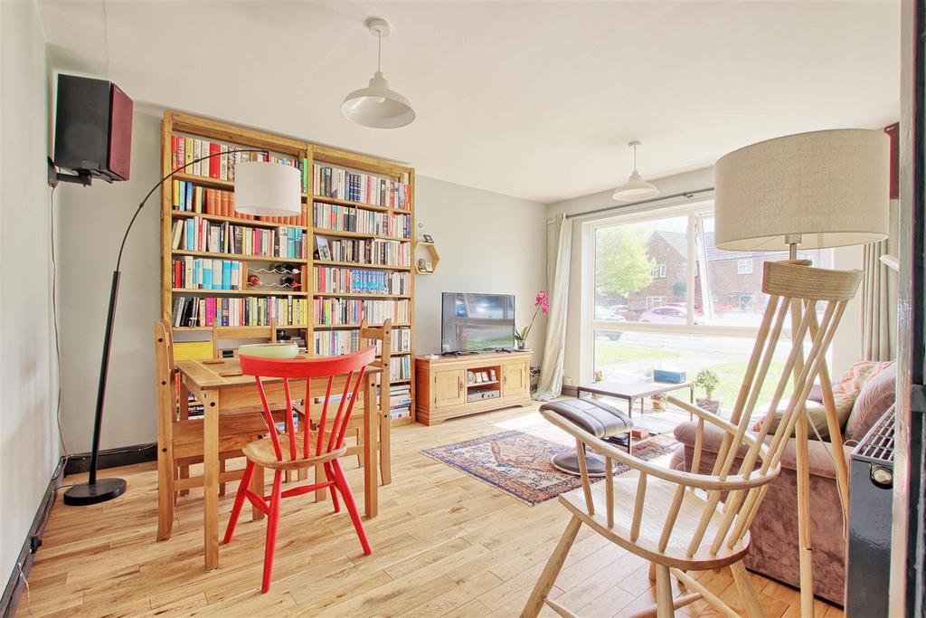 Living Room.jpg