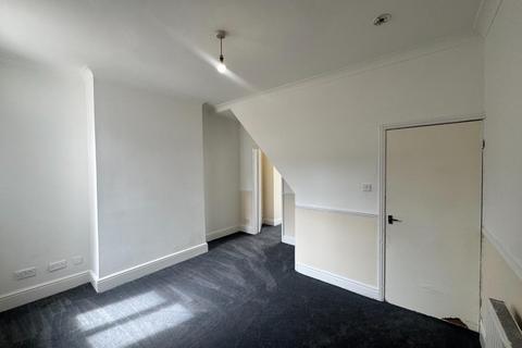 2 bedroom terraced house to rent, Union Street, Middlesbrough