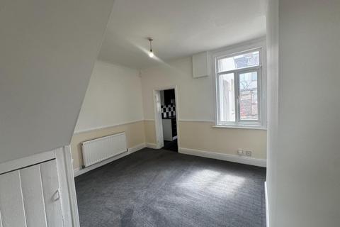 2 bedroom terraced house to rent, Union Street, Middlesbrough