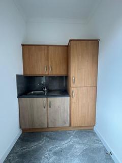 Studio to rent, Cranbrook Park