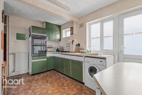 3 bedroom semi-detached bungalow for sale, Gowing Road, Norwich