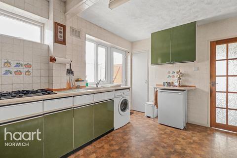3 bedroom semi-detached bungalow for sale, Gowing Road, Norwich