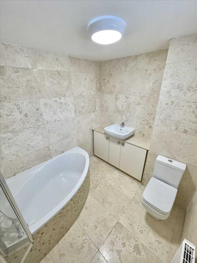 Bathroom/w.c.