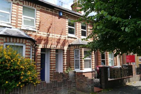 undefined, Prince Of Wales Avenue, Berkshire RG30
