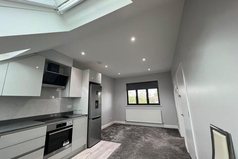 1 bedroom flat to rent, Fairmead Crescent, Edgware HA8