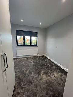1 bedroom flat to rent, Fairmead Crescent, Edgware HA8