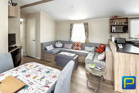 2 bedroom static caravan for sale, Sandling Avenue, Amble Links Country Retreat Holiday Park, Amble, Northumberland, NE65 0SD