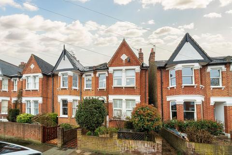 undefined, Grove Avenue, Twickenham TW1