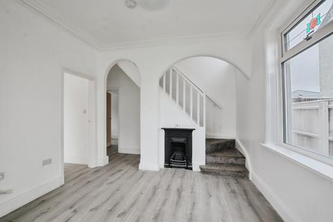 4 bedroom detached house for sale, Sea View Road, SKEGNESS