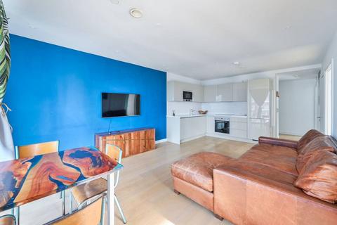 2 bedroom flat to rent, Sayer Street, Elephant and Castle, London, SE17