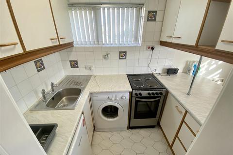 undefined, Handcross Road, Luton, LU2 8JJ