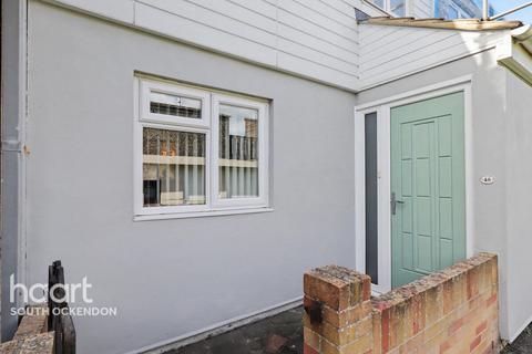 2 bedroom terraced house for sale, Rosemary Close, South Ockendon