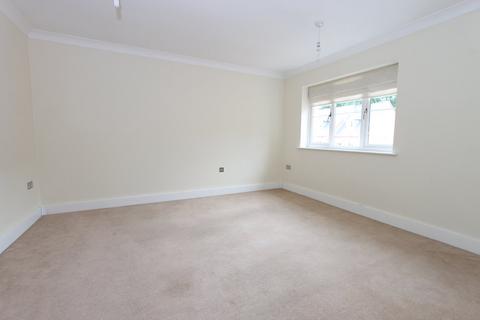 2 bedroom apartment for sale, Swan Close, BLAKEDOWN, DY10