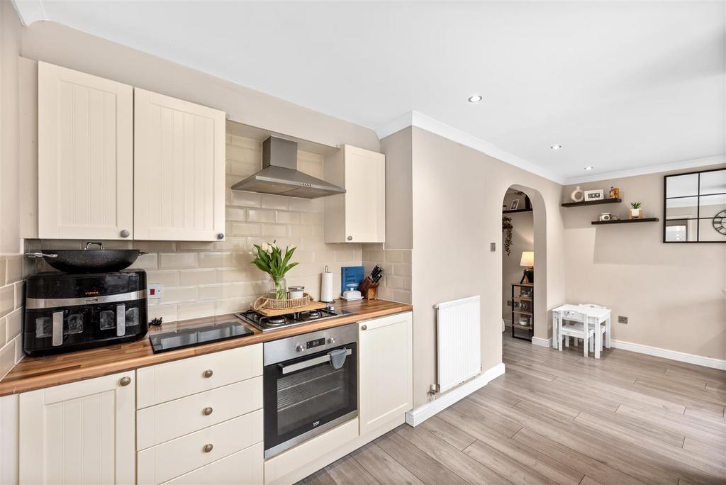 Kitchen/Dining Room