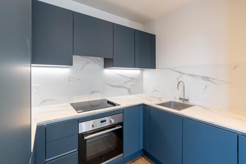 2 bedroom flat to rent, Eastman Road, Harrow HA1