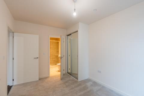 2 bedroom flat to rent, Eastman Road, Harrow HA1