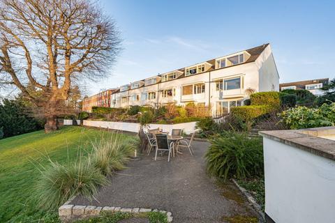 3 bedroom end of terrace house to rent, Lakeside, Weybridge, Surrey, KT13