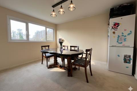 undefined, Wauluds Bank Drive, Luton, Bedfordshire, LU3 3NF