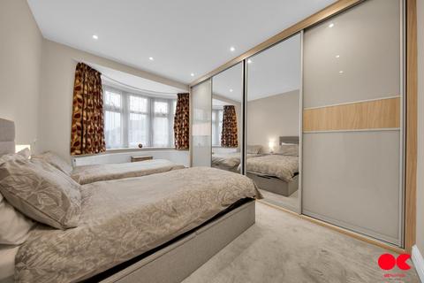 undefined, Epsom Road, Seven Kings IG3
