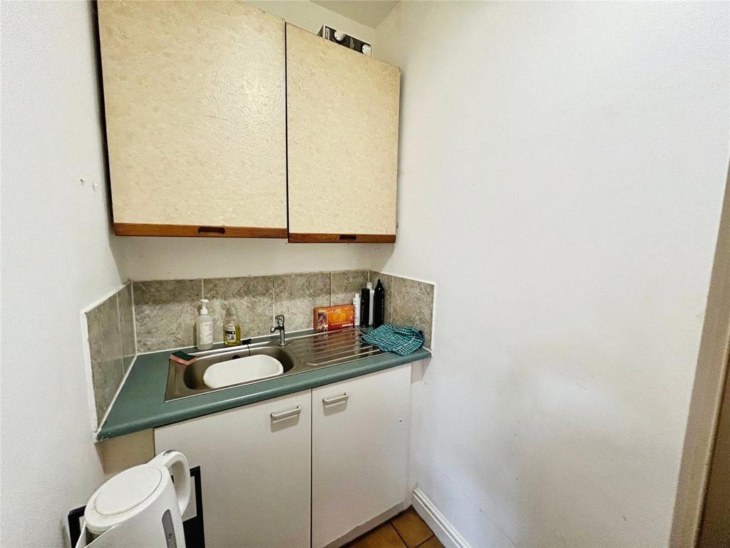 Kitchenette