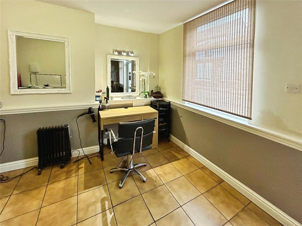Salon