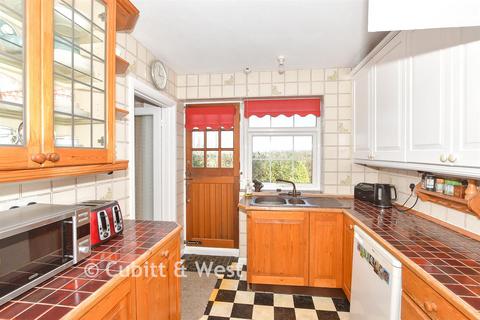 3 bedroom semi-detached house for sale, Sackville Close, Lewes, East Sussex