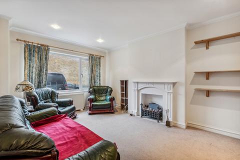 3 bedroom house for sale, Garrick Close, London