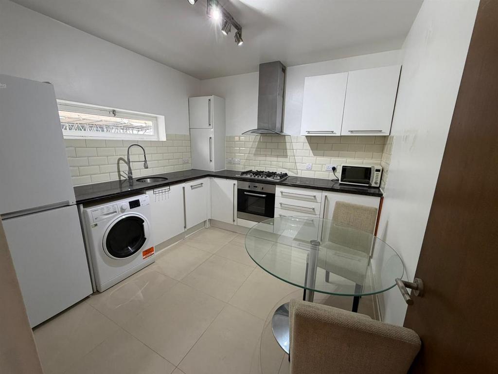 96 Webster Rd SE16 ll.jpeg