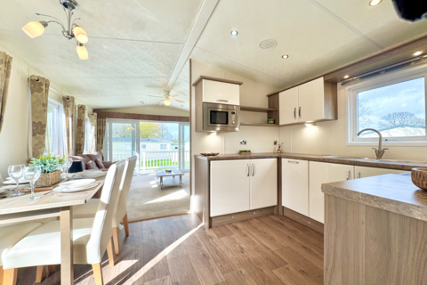 2 bedroom lodge for sale, Delta Cambridge Mini Lodge  Oaklands Holiday Park, Clacton-on-Sea CO16