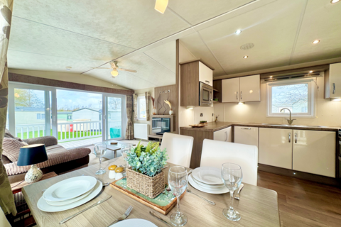 2 bedroom lodge for sale, Delta Cambridge Mini Lodge  Oaklands Holiday Park, Clacton-on-Sea CO16