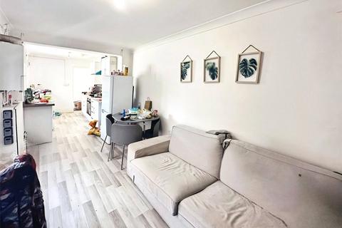 5 bedroom house to rent, Brintons Road, Hampshire SO14