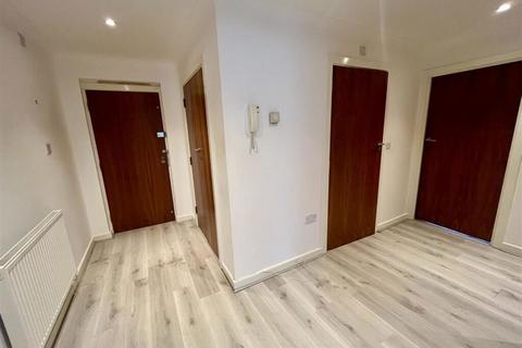 3 bedroom apartment for sale, St. Francis Close, Crowthorne, ., .,  RG45 6DF