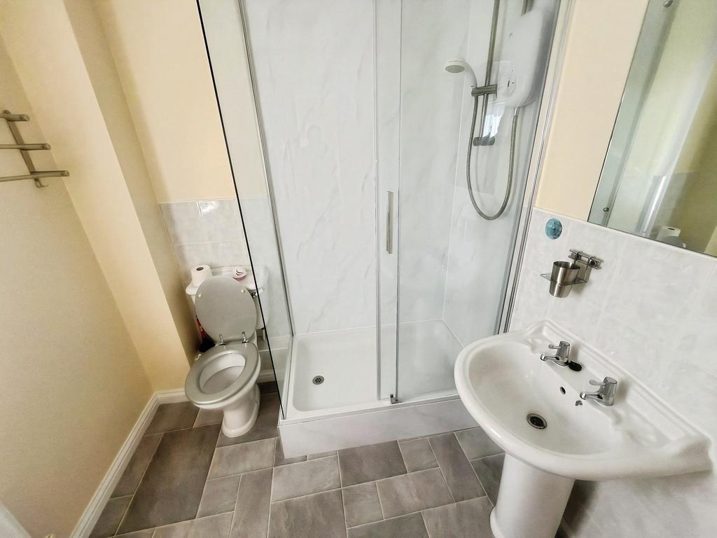 En-suite Bathroom