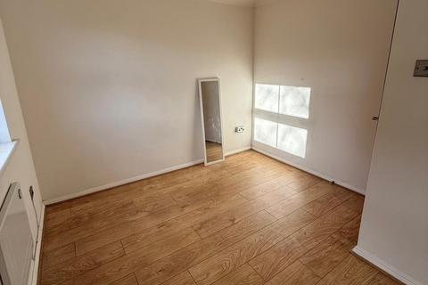 1 bedroom flat for sale, Manford Way, Chigwell, IG7