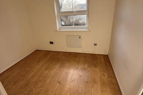 1 bedroom flat for sale, Manford Way, Chigwell, IG7