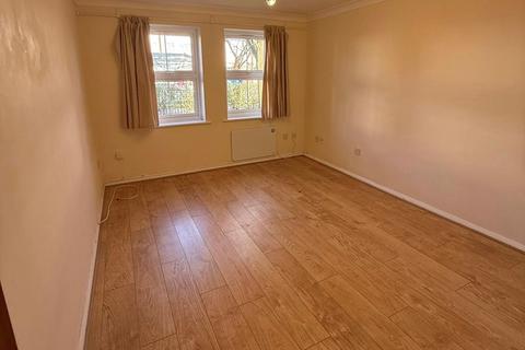 1 bedroom flat for sale, Manford Way, Chigwell, IG7