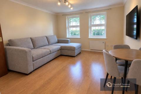 1 bedroom flat for sale, Manford Way, Chigwell, IG7