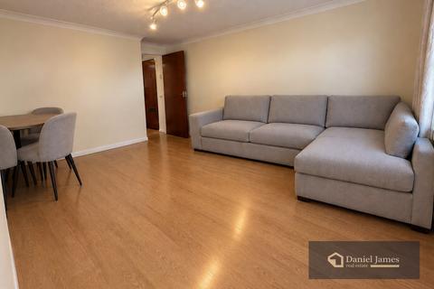 1 bedroom flat for sale, Manford Way, Chigwell, IG7