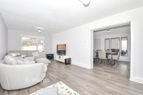 3 bedroom end of terrace house for sale, Mincers Close, Chatham ME5