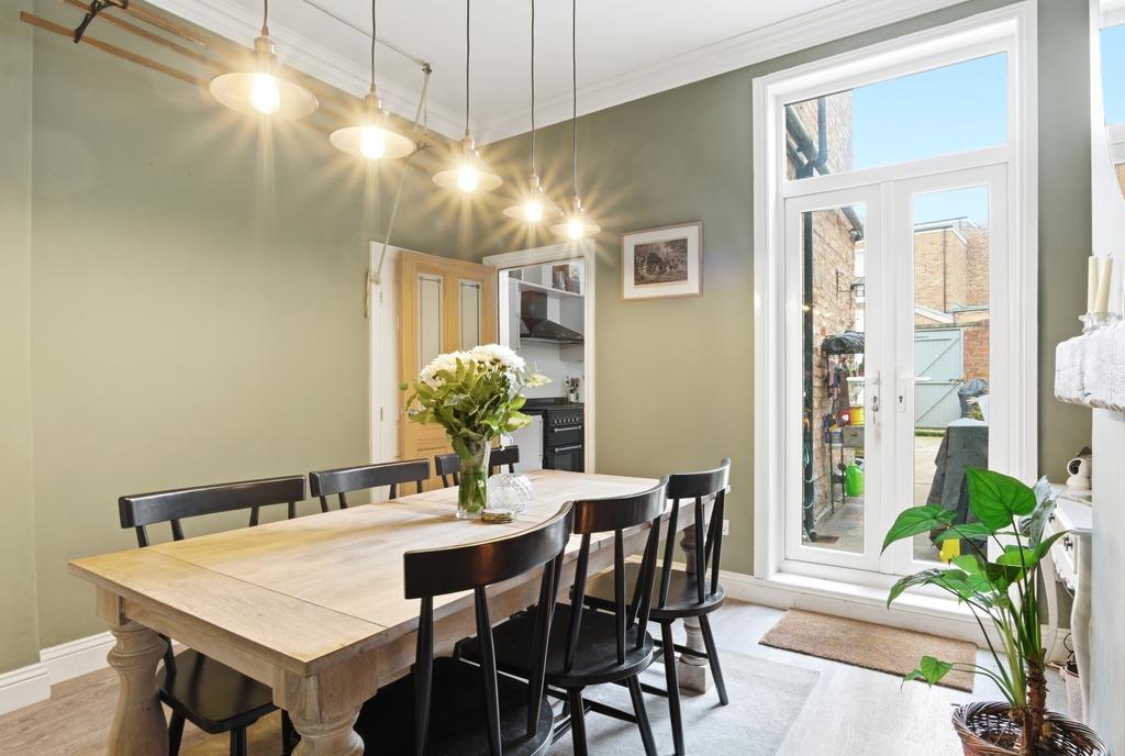 Beaconsfieldstreet009
