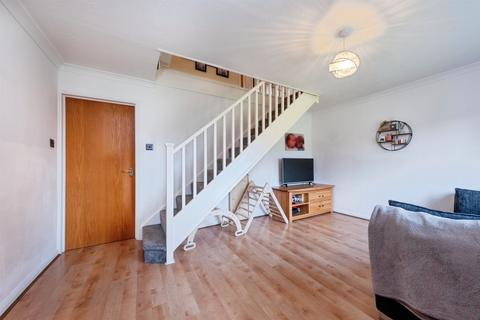 undefined, Waterlow Close, Newport Pagnell