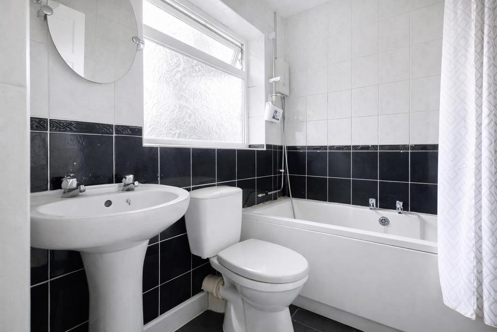 Bathroom 3.png