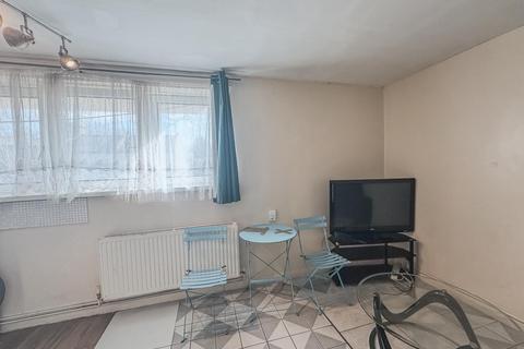 1 bedroom flat to rent, Mona Rd, SE15