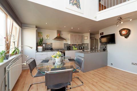 undefined, 3/3, 11 Queen Elizabeth Gardens, New Gorbals, Glasgow, G5 0UJ