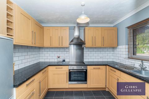 2 bedroom terraced house to rent, Gell Close, Ickenham, Uxbridge, UB10