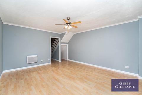 2 bedroom terraced house to rent, Gell Close, Ickenham, Uxbridge, UB10