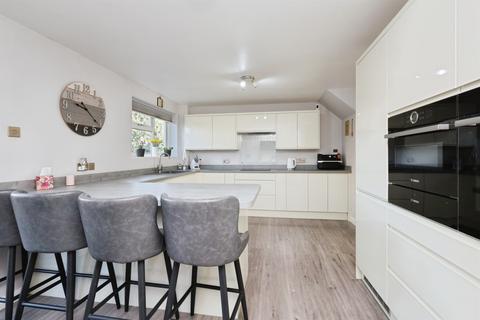 3 bedroom end of terrace house for sale, Dacre Park, Hailsham