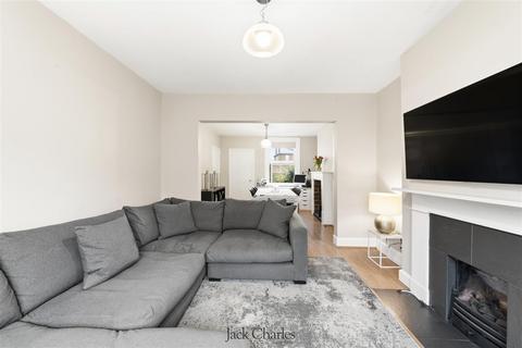2 bedroom terraced house for sale, Uridge Road, Tonbridge