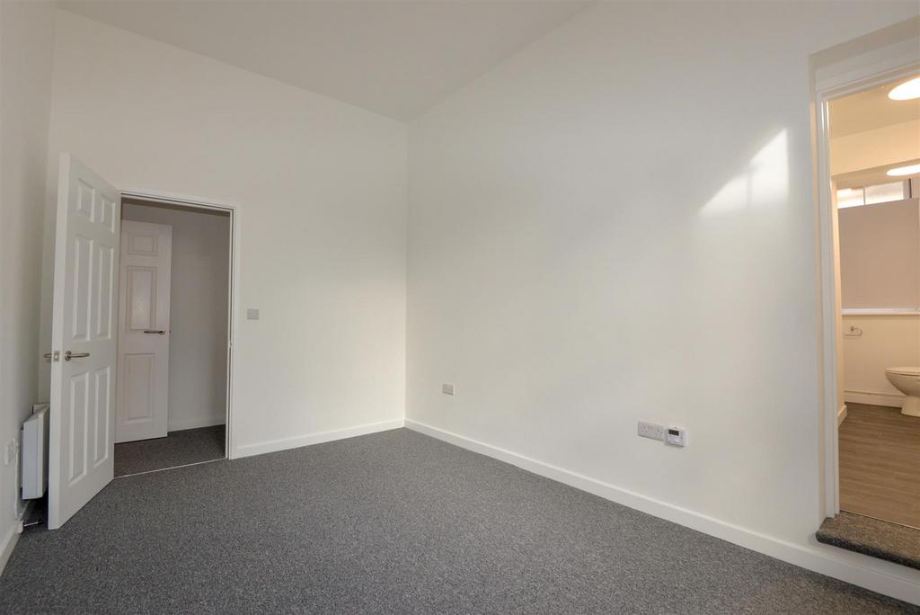 Bedroom1 2.jpg